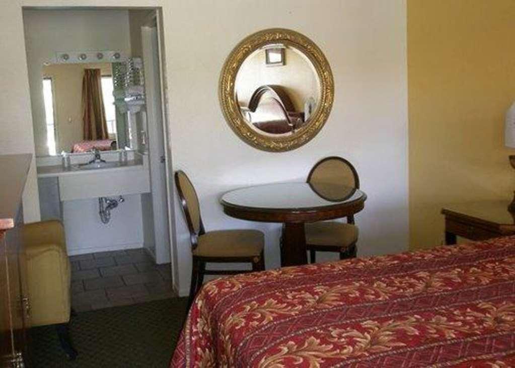 Beyond Stay Hotel Victorville Downtown Номер фото