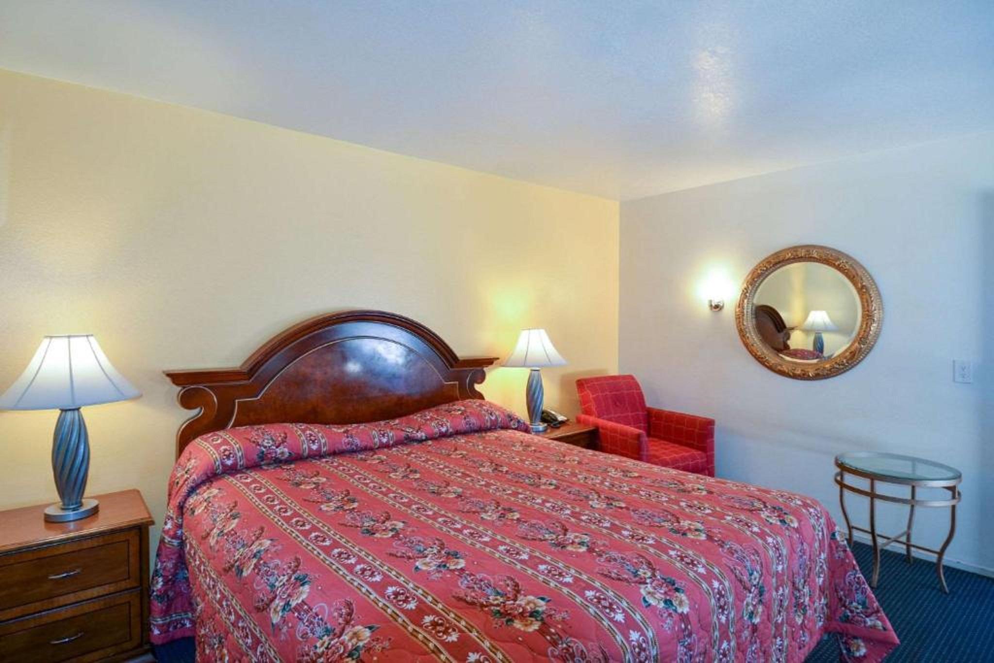 Beyond Stay Hotel Victorville Downtown Экстерьер фото