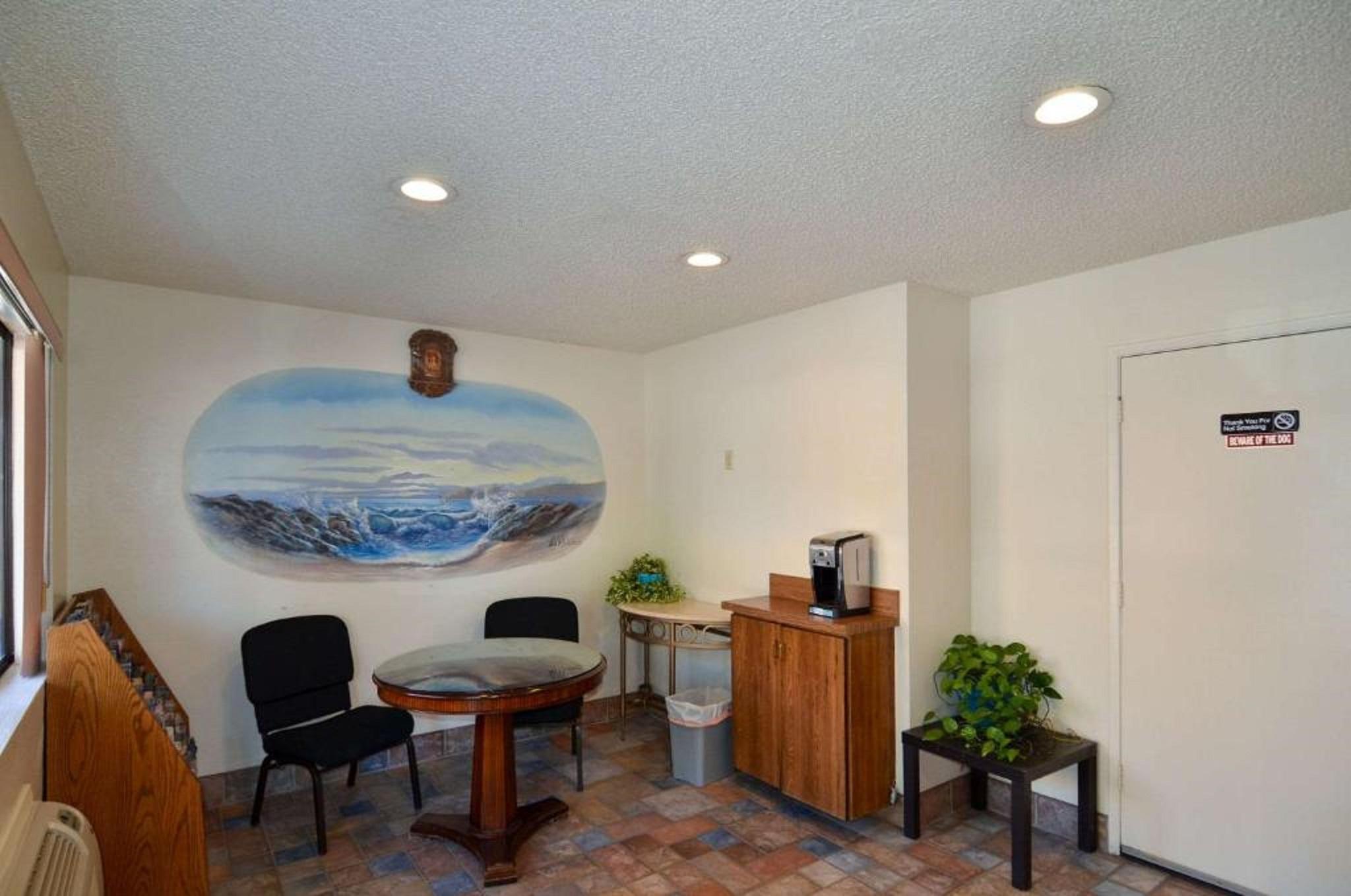Beyond Stay Hotel Victorville Downtown Экстерьер фото